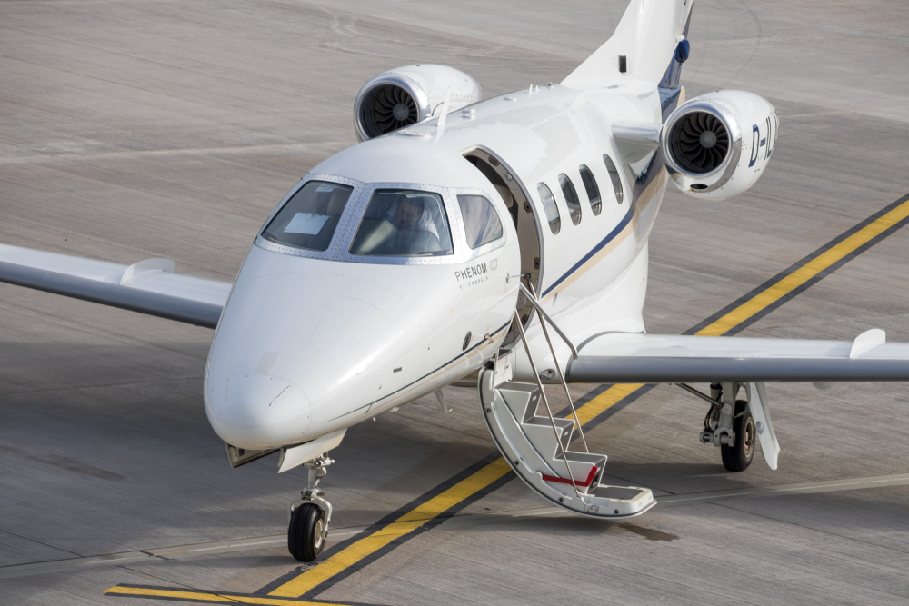 Phenom 300 charter